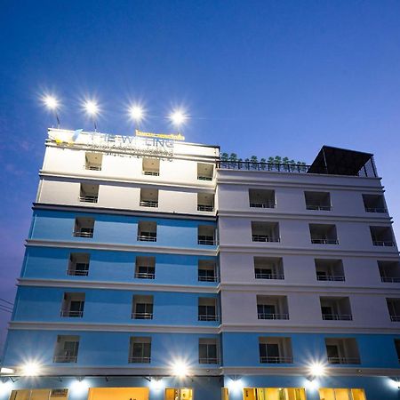 The Willing Hotel And Residence Bangkok Exterior photo